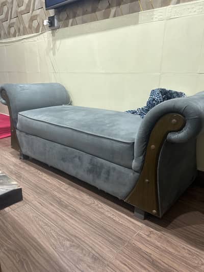 Gray velvet dewan