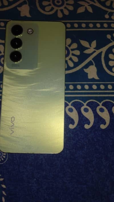 Vivo Y100