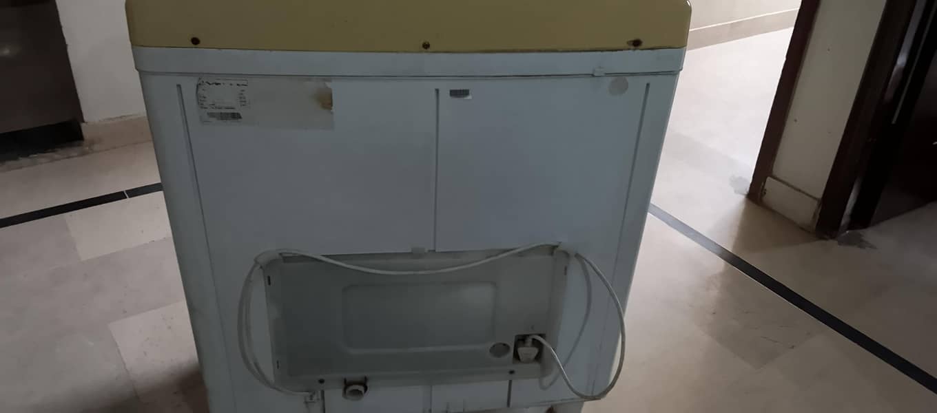 Washing machine 9