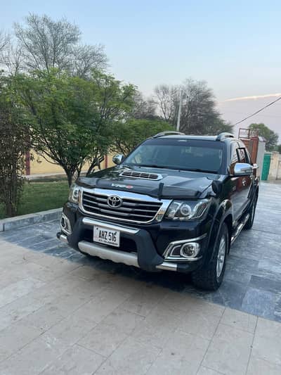 Toyota Hilux 2014