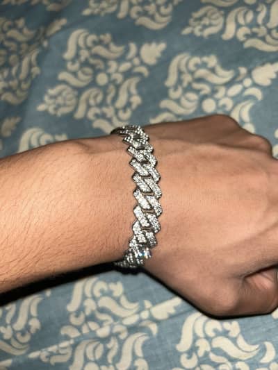 Hand bracelet