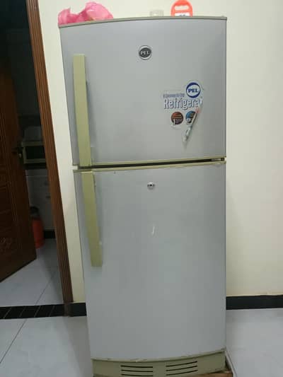 PEL refrigerator in lush condition