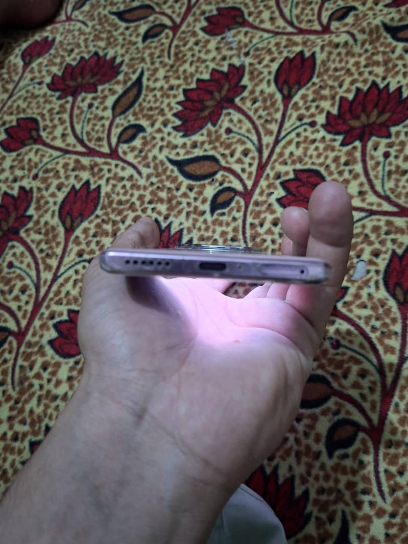 Infinix Zero 40 4
