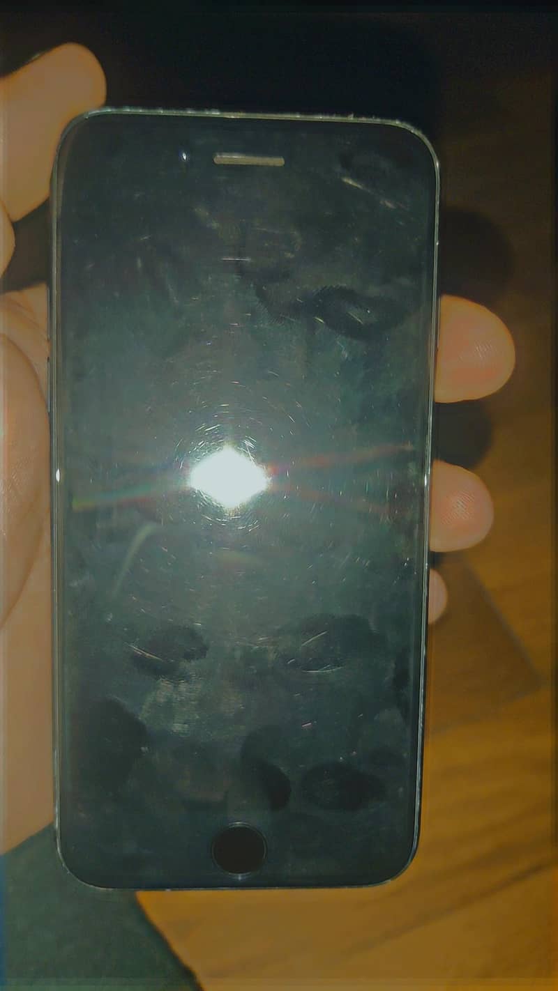 Apple iPhone 7 1