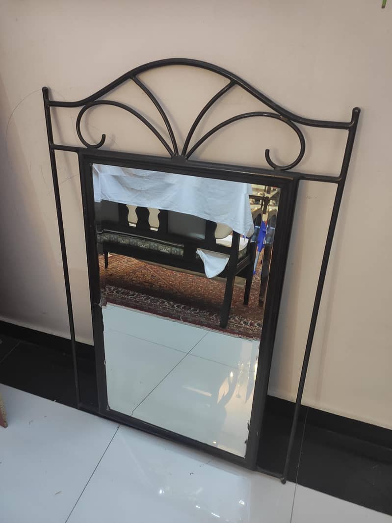 Dressing Table with Mirror 3