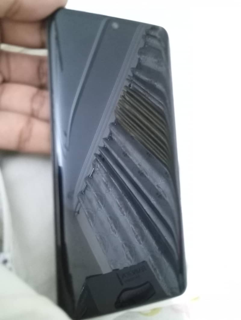 Sharp Aquos Zero 2 1