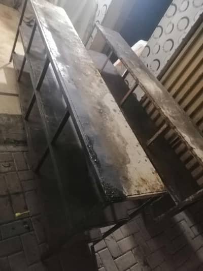 2 pisces  shop  rack