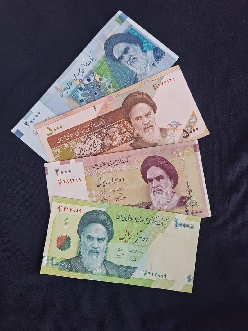 different countries bank notes 0