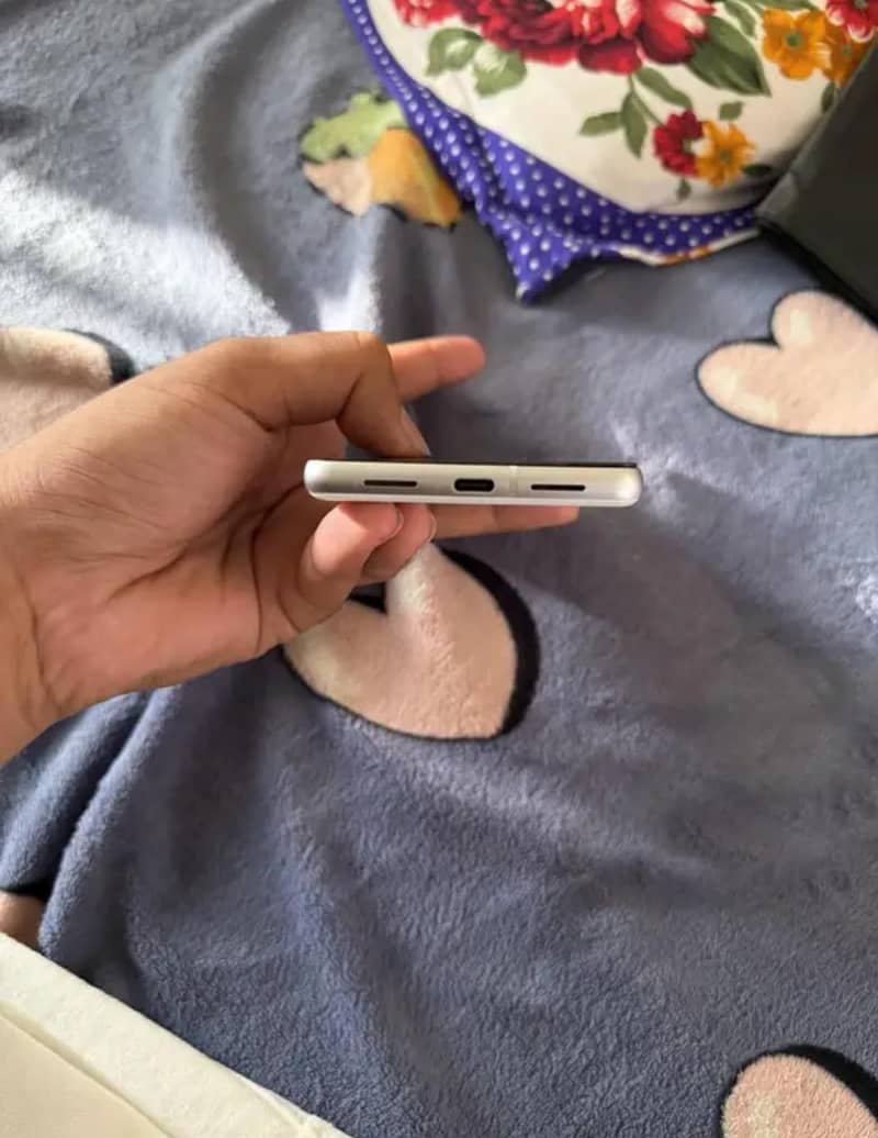 Google Pixel 7 6