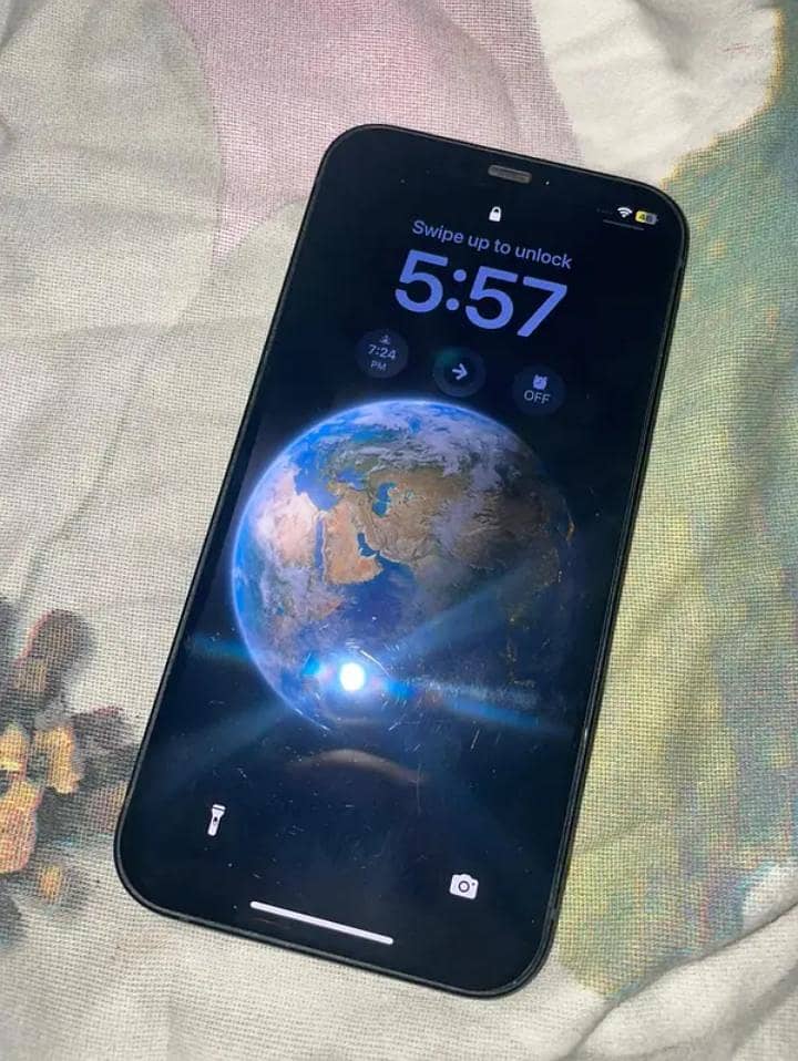 Apple iPhone 12 3