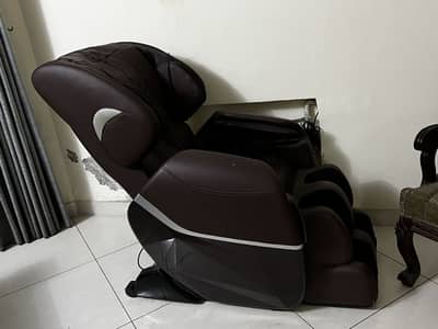 JC Buckman TMC-120 Massage Chair