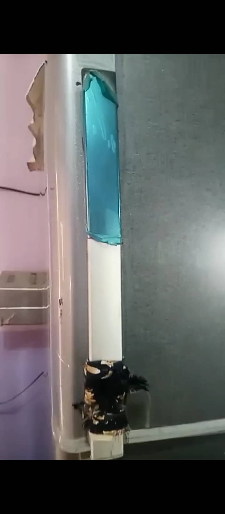 Refrigerator 0