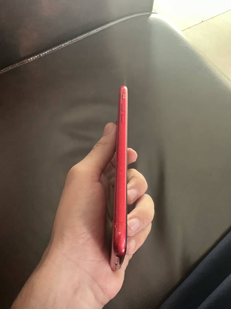 Apple iPhone 11 3
