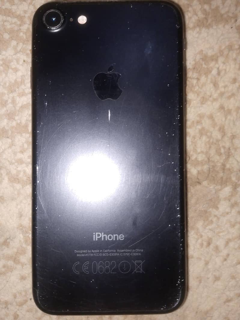 Apple iPhone 7 1