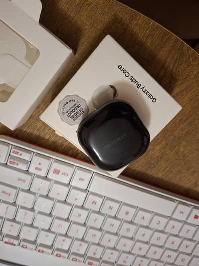 Samsung Buds core read ad