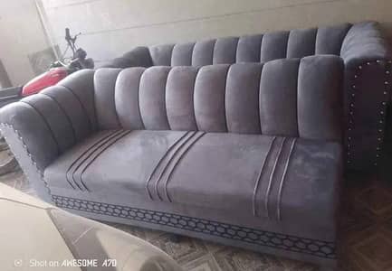 corner wood sofa with versichi