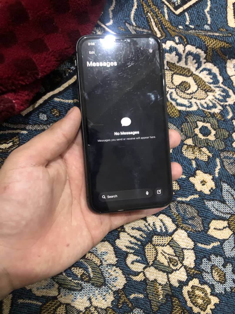 Apple iPhone 11 7