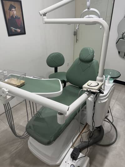 DENTAL CHAIR