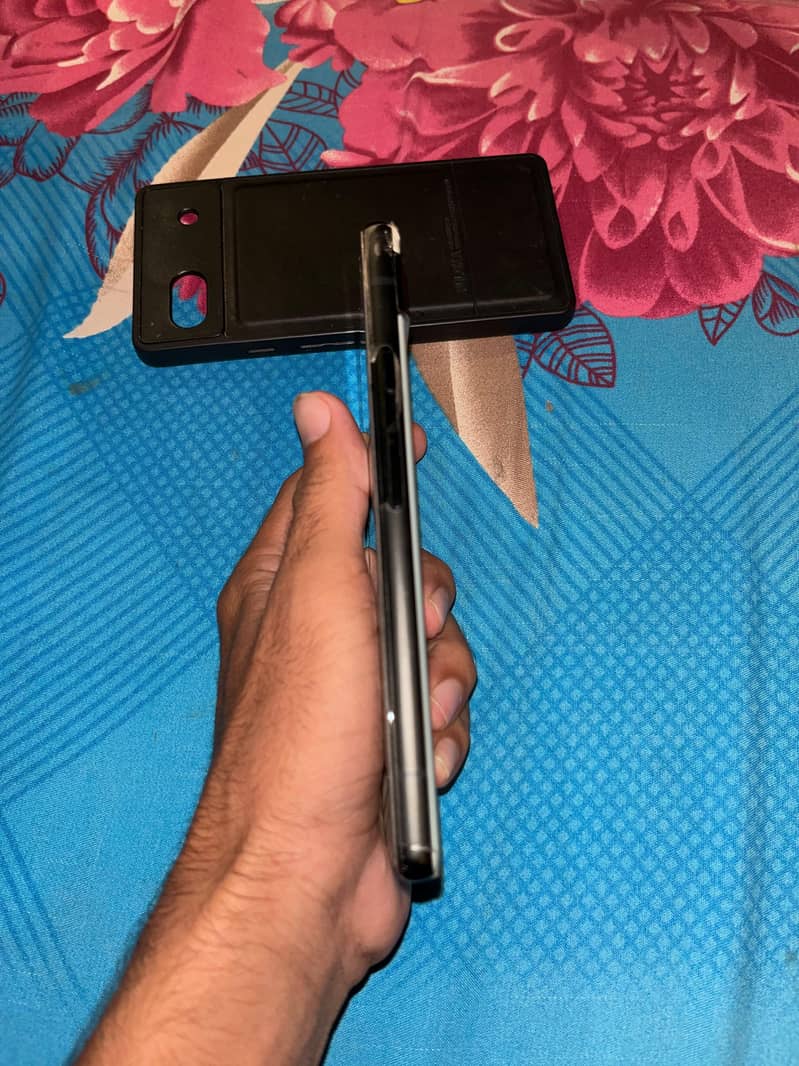 Google Pixel 6a 1