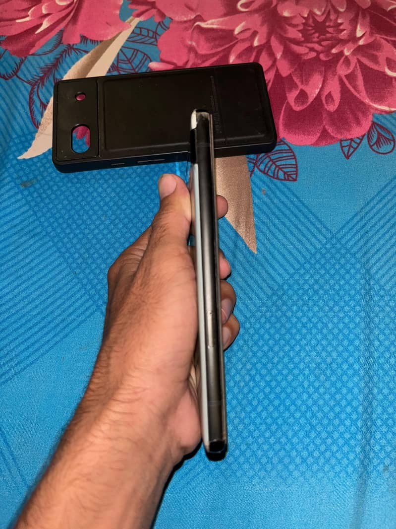 Google Pixel 6a 4