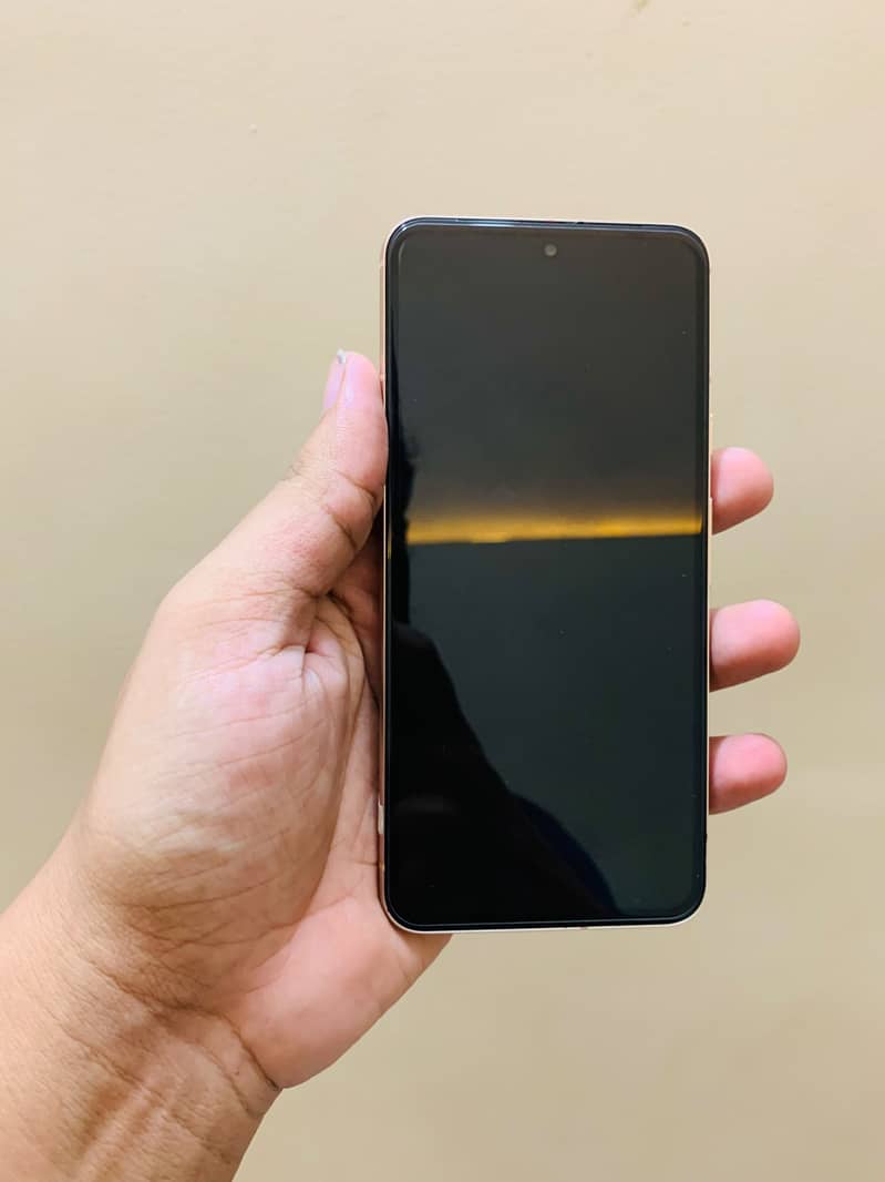 Google Pixel 8 2
