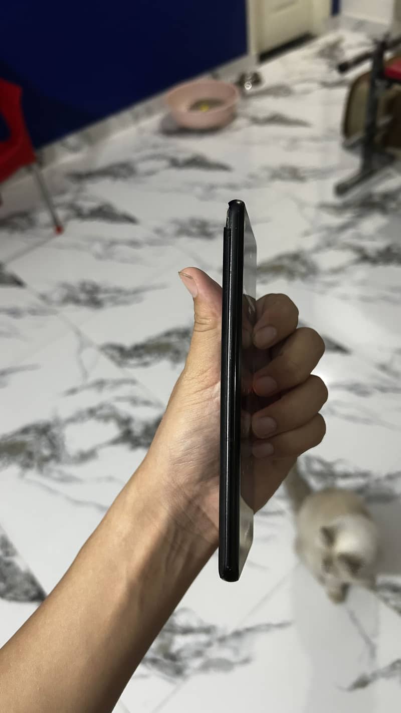 One Plus 10 Pro 8