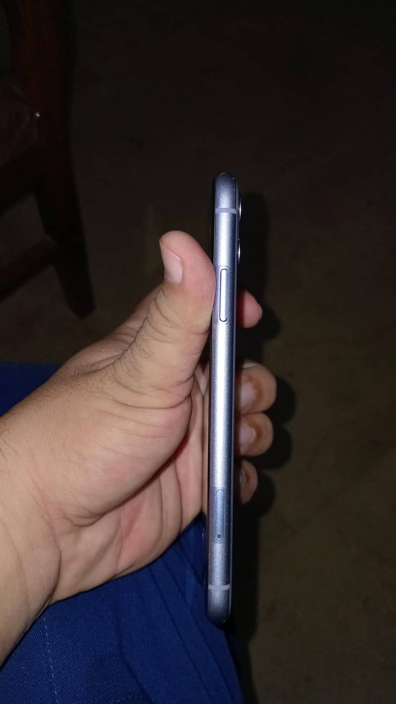 Apple iPhone 11 1