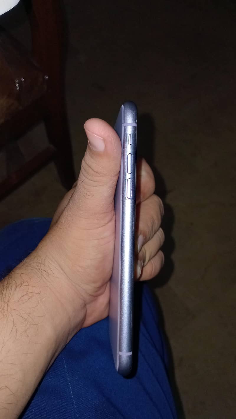 Apple iPhone 11 2