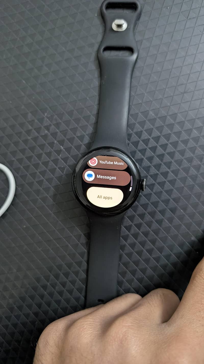 Google pixel watch 2 4