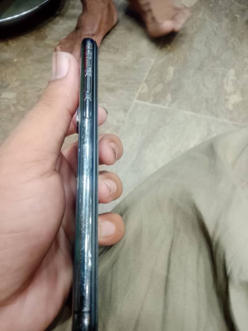 Apple iPhone X 2