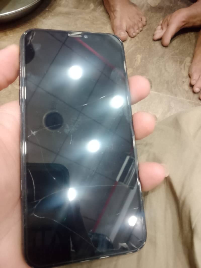 Apple iPhone X 4