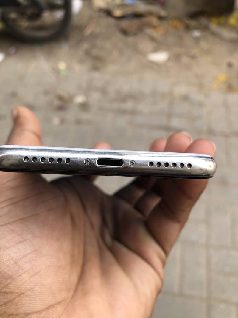 Apple iPhone X 2