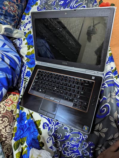 Dell laptop Core i5 latitude E6420 8/256