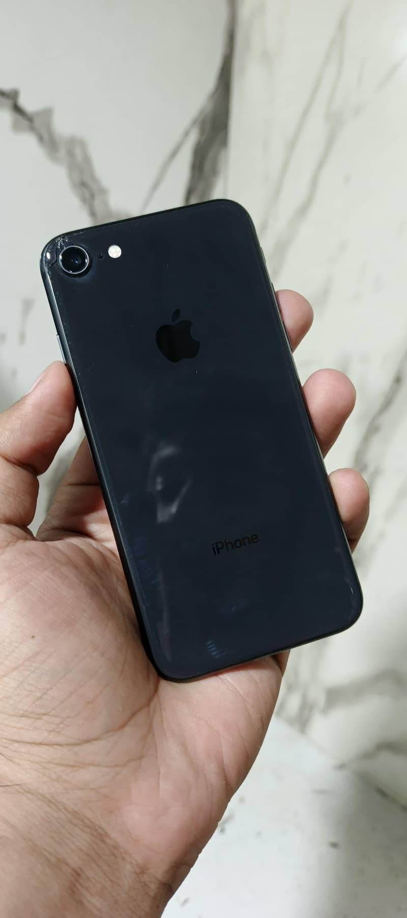 IPHONE 8 2