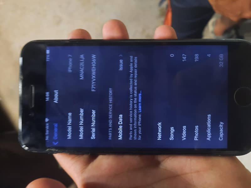 Apple iPhone 7 1