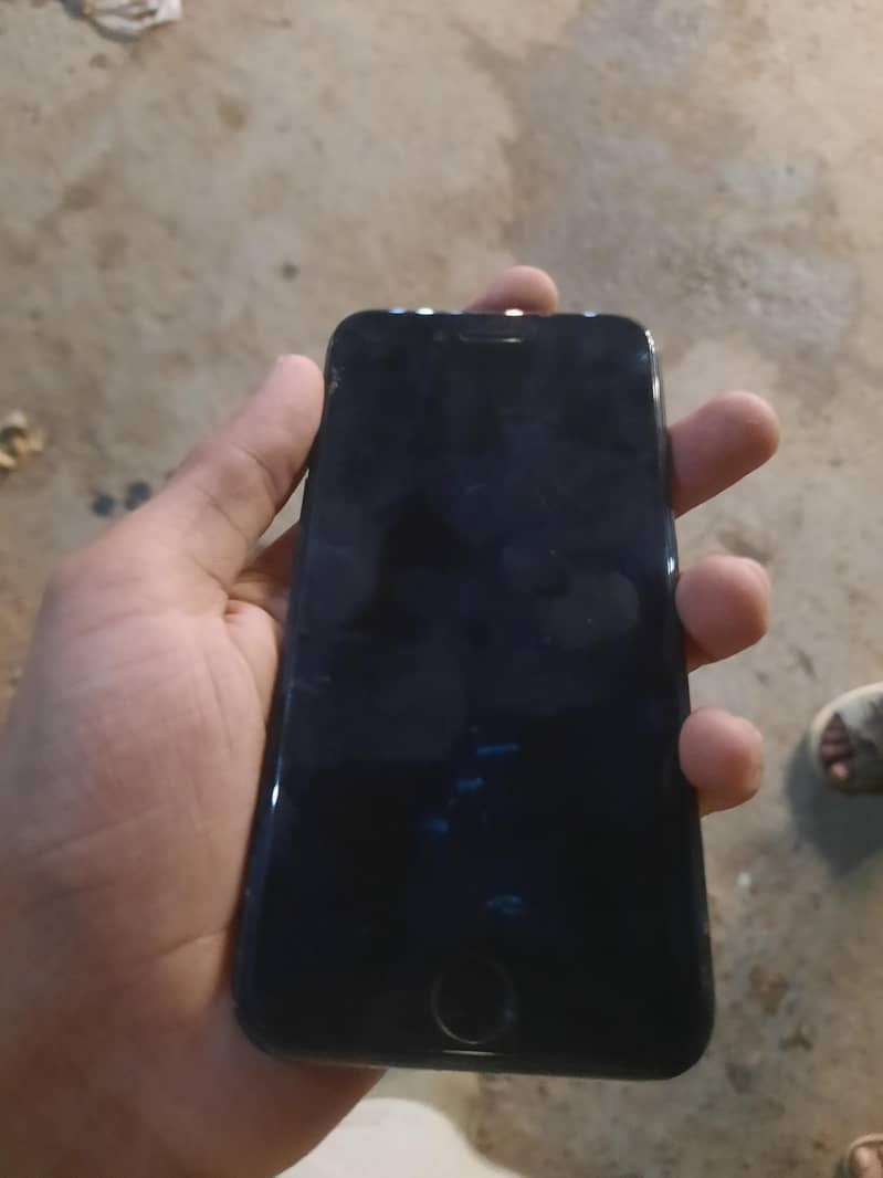 Apple iPhone 7 7