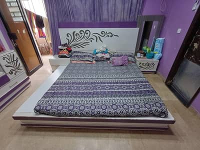 bedroom set