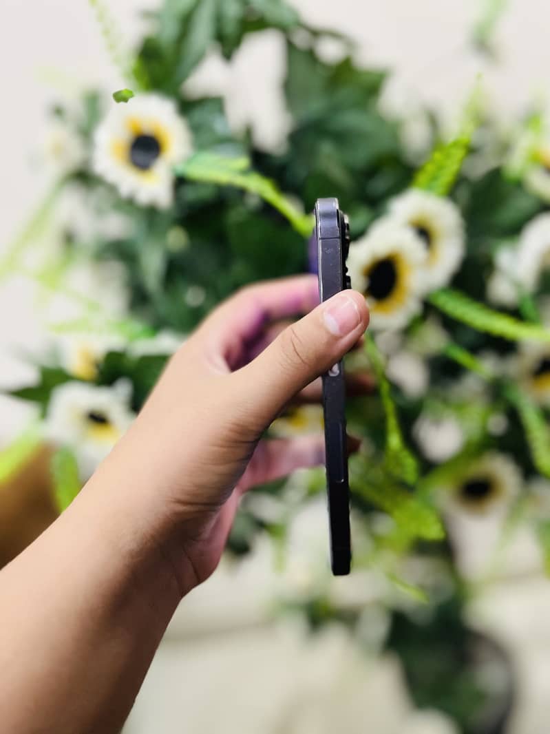 IPHONE 14 PRO 3