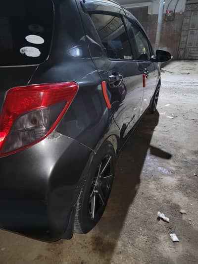 Toyota Vitz 2011