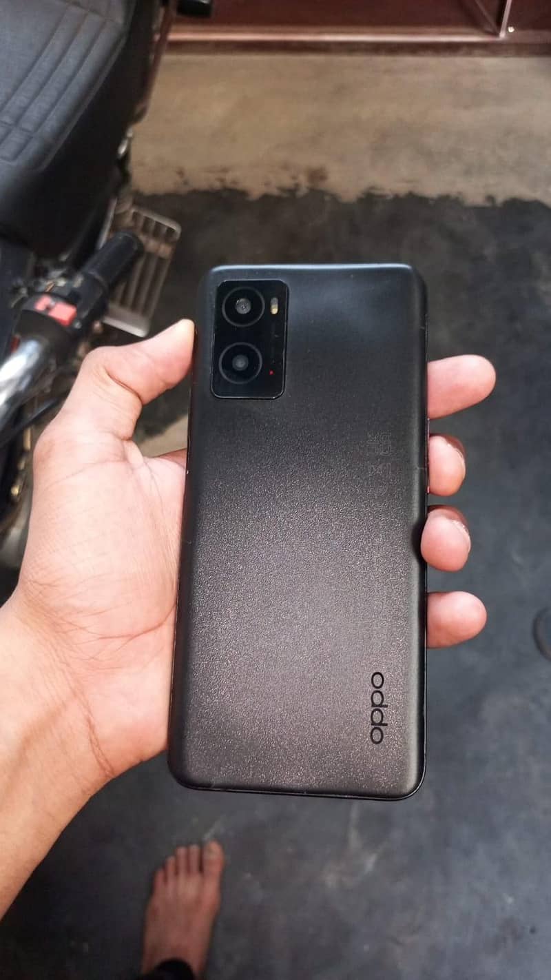 OPPO A76 4