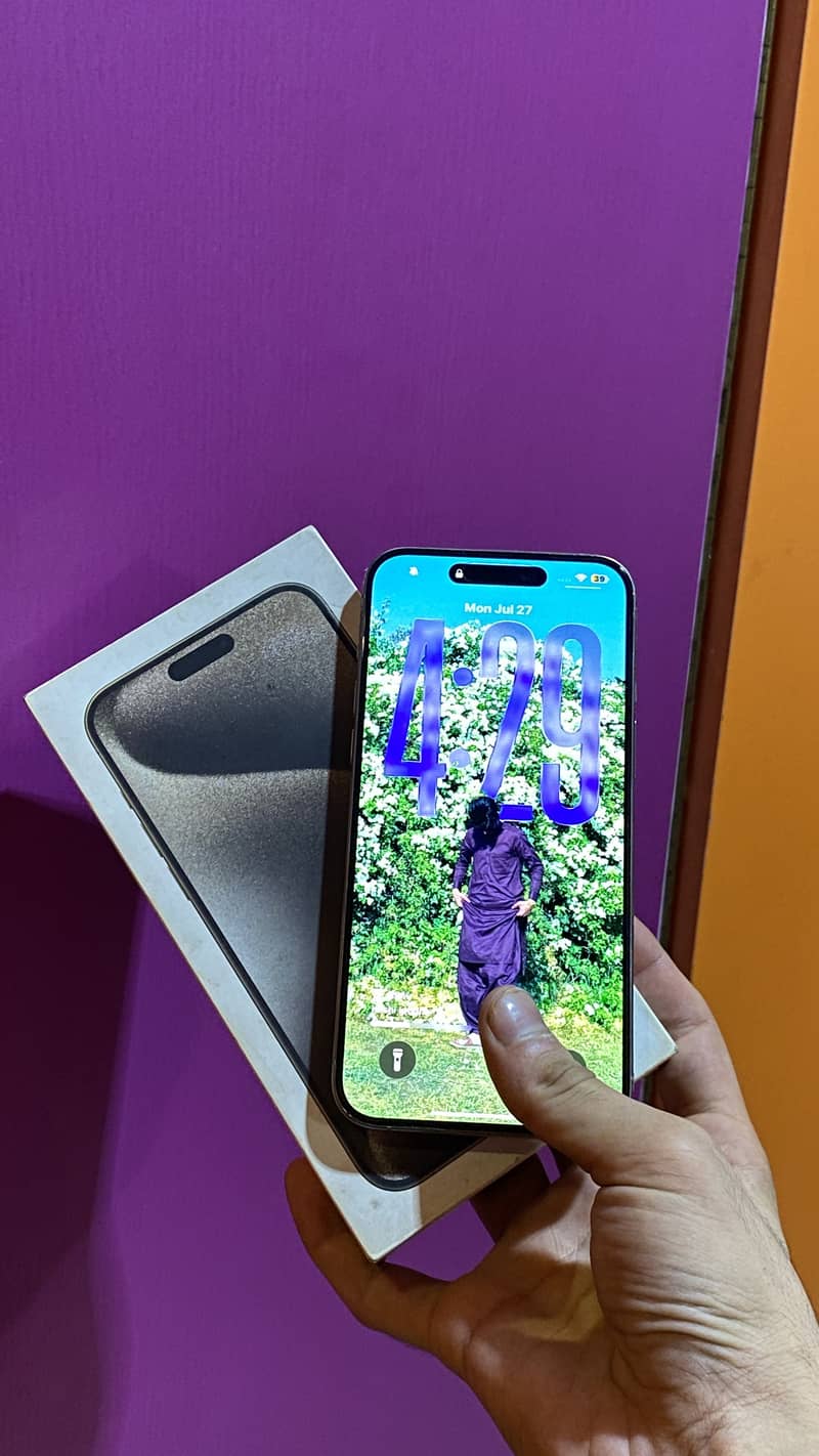 Apple iPhone 15 Pro Max 1
