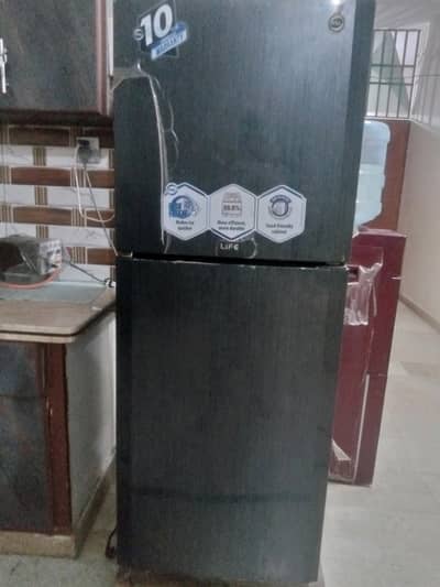 Refrigerator