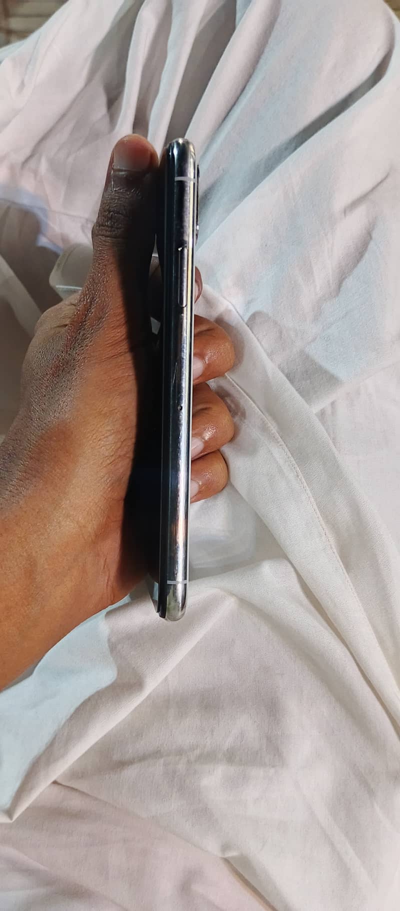 Apple iPhone X 2