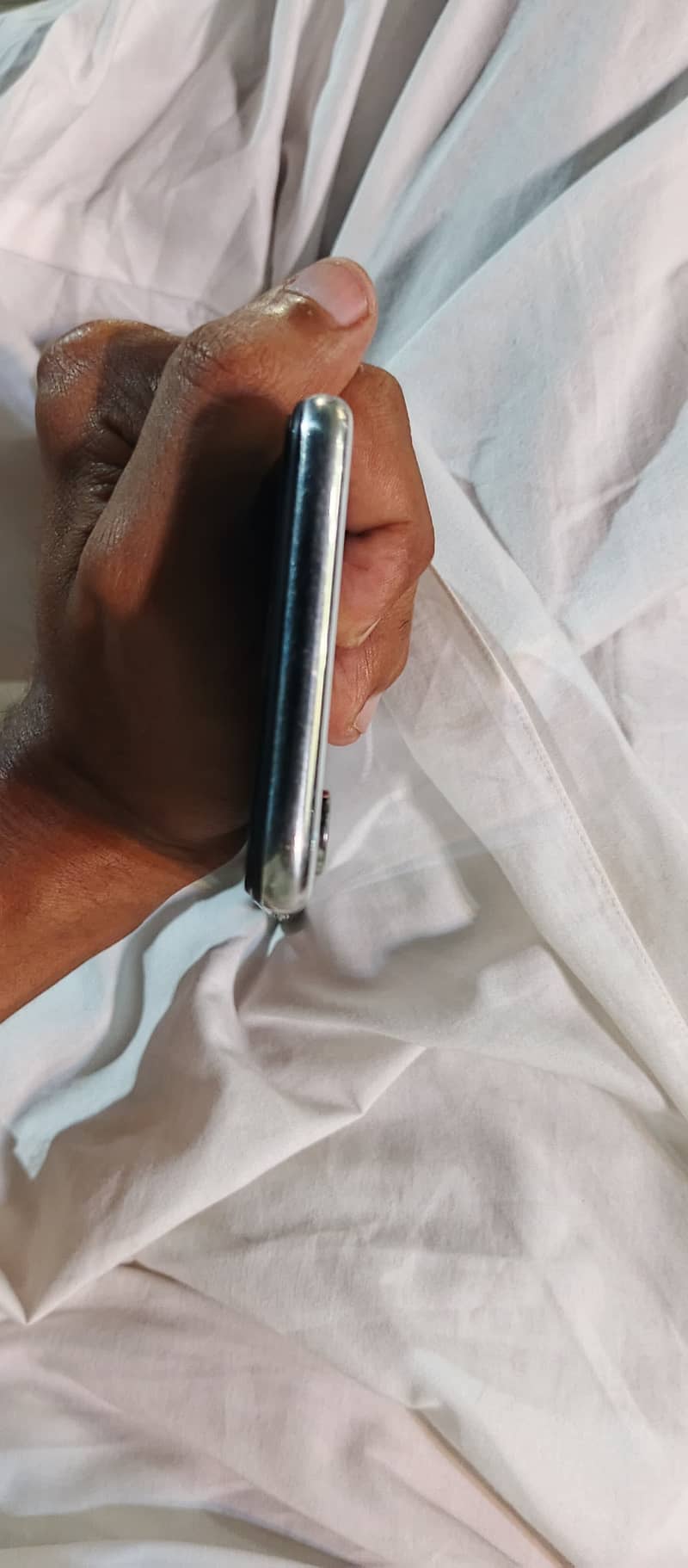 Apple iPhone X 4