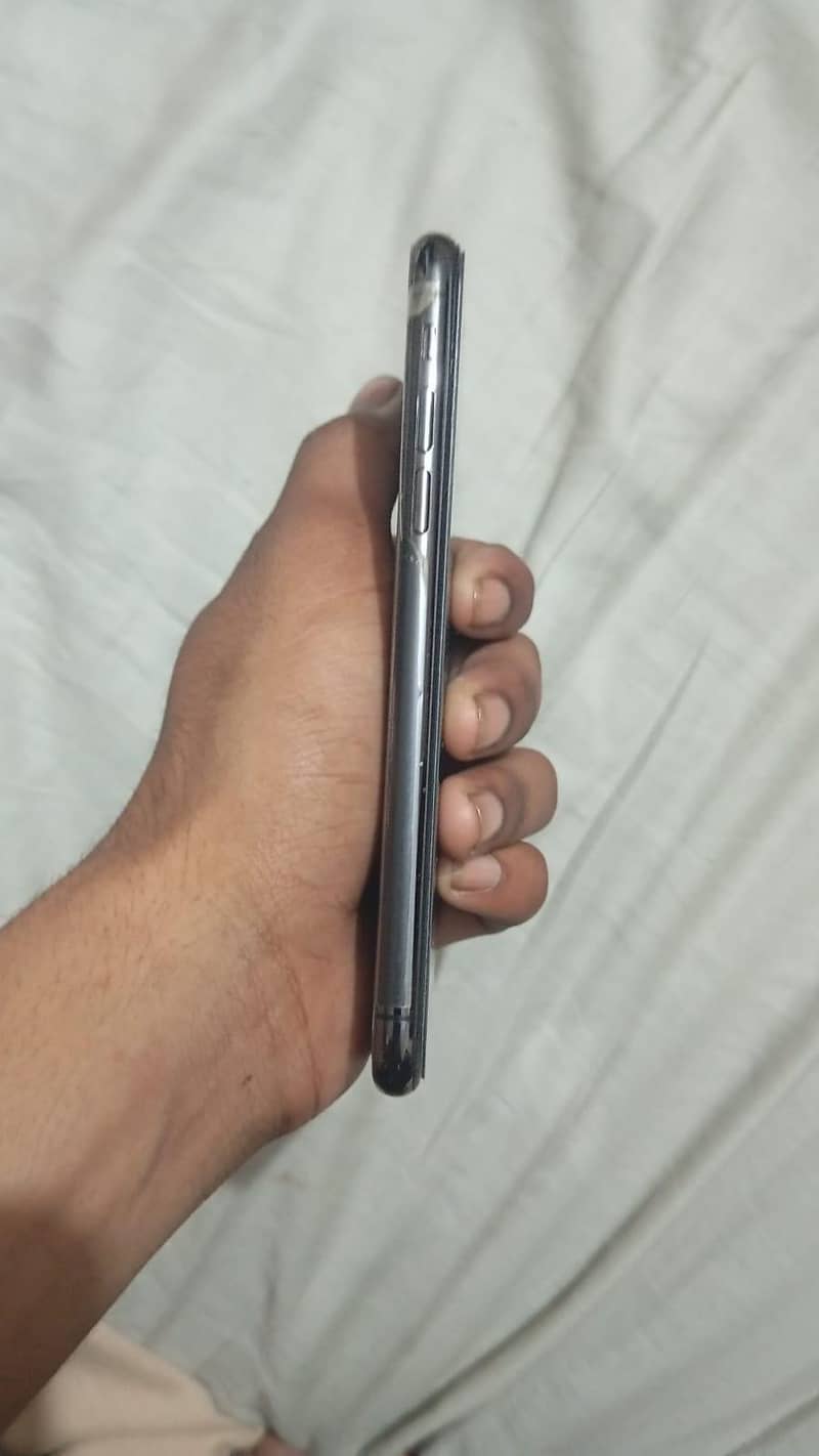 Apple iPhone X 1