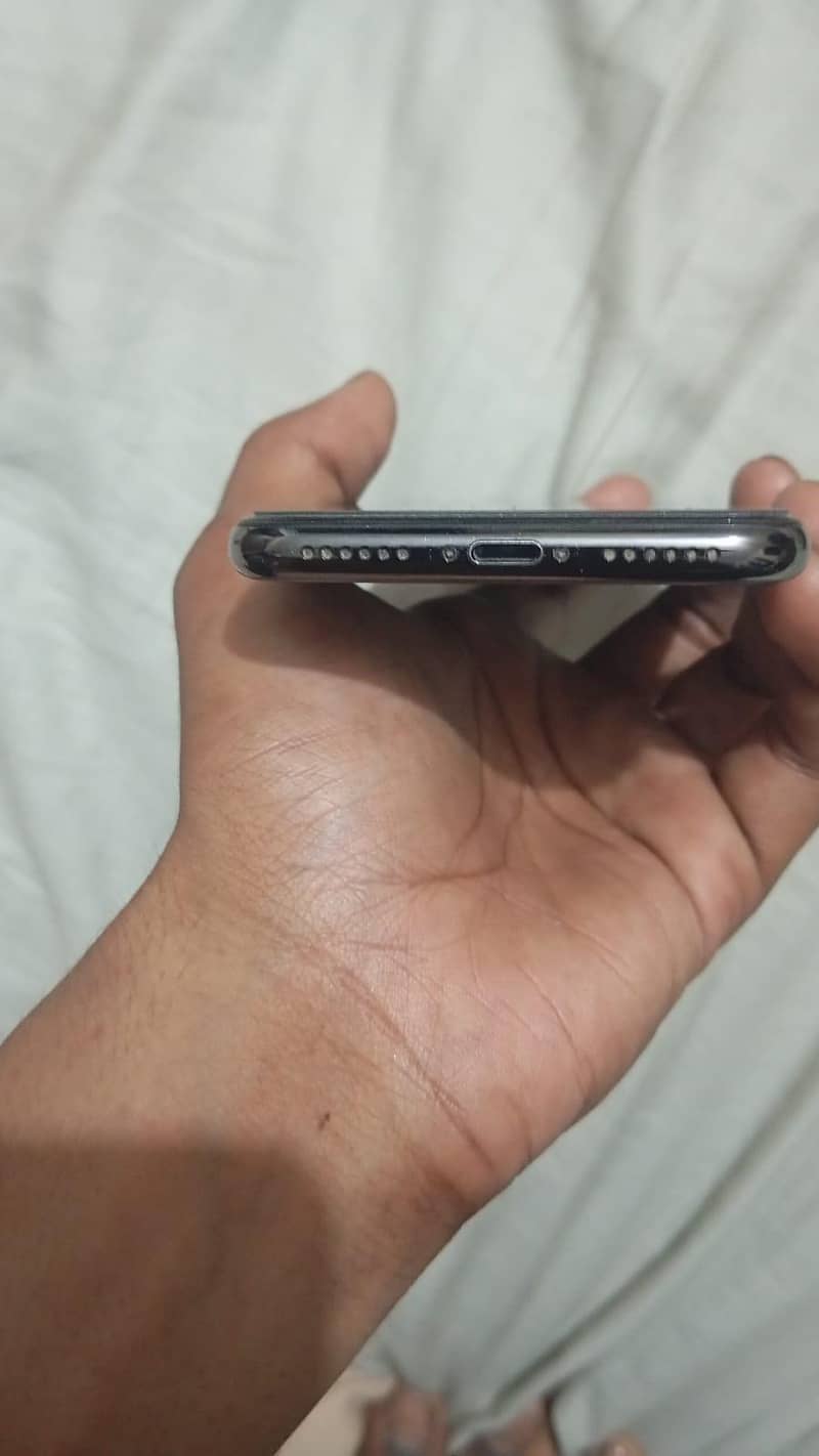 Apple iPhone X 2