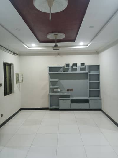 5 Marla first floor with water Boring