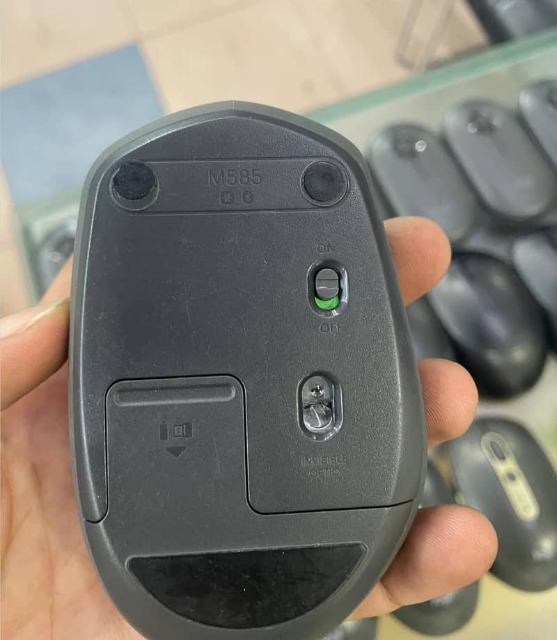 Logitech Dual Bluetooth Mode Mouse Five Button Mouse 3