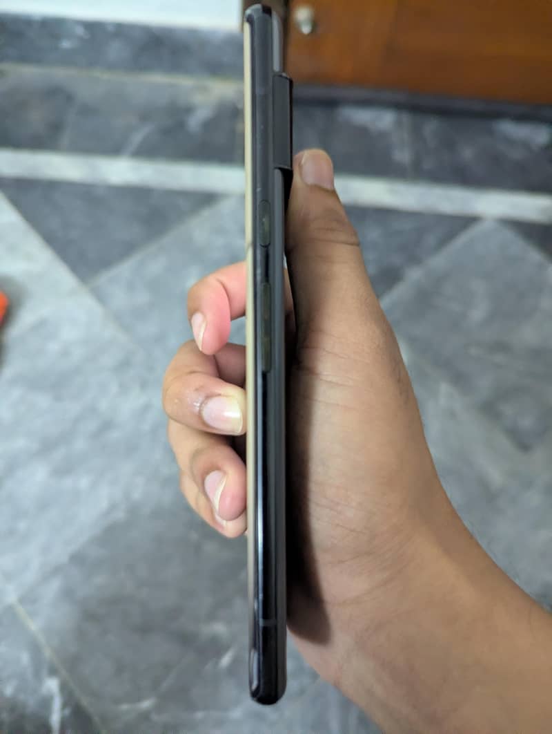 Google Pixel 6 Pro 2