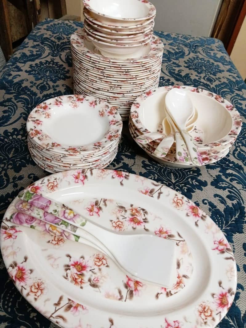 Plastic Dinner set 2